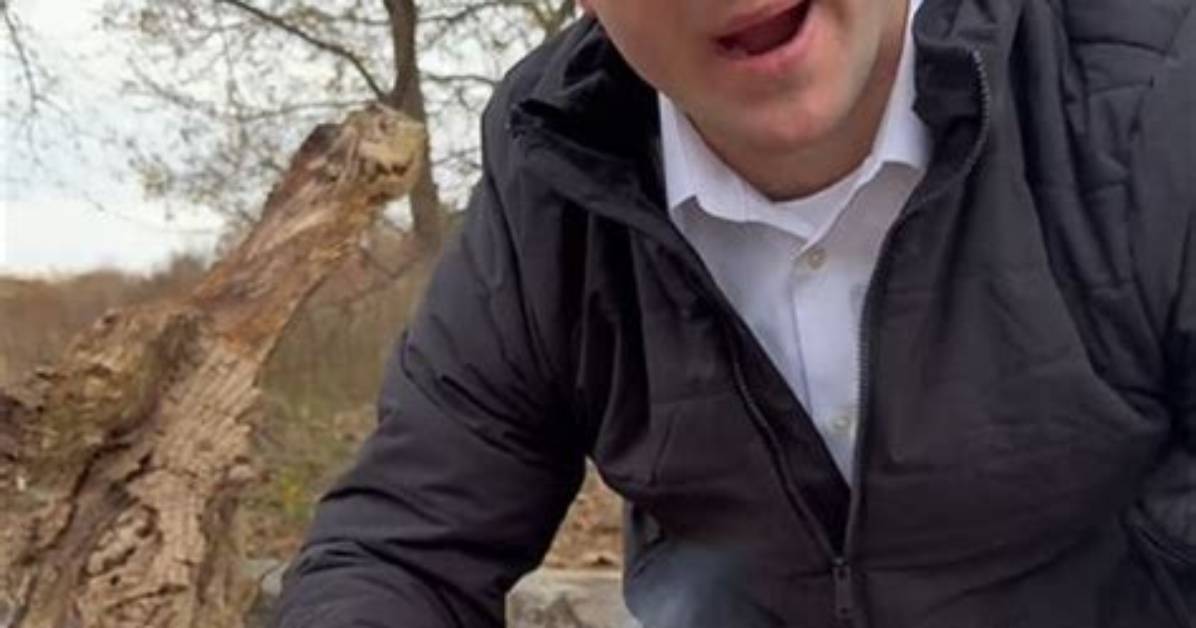 Is He Christian or Jewish? Ethnicity & Origin